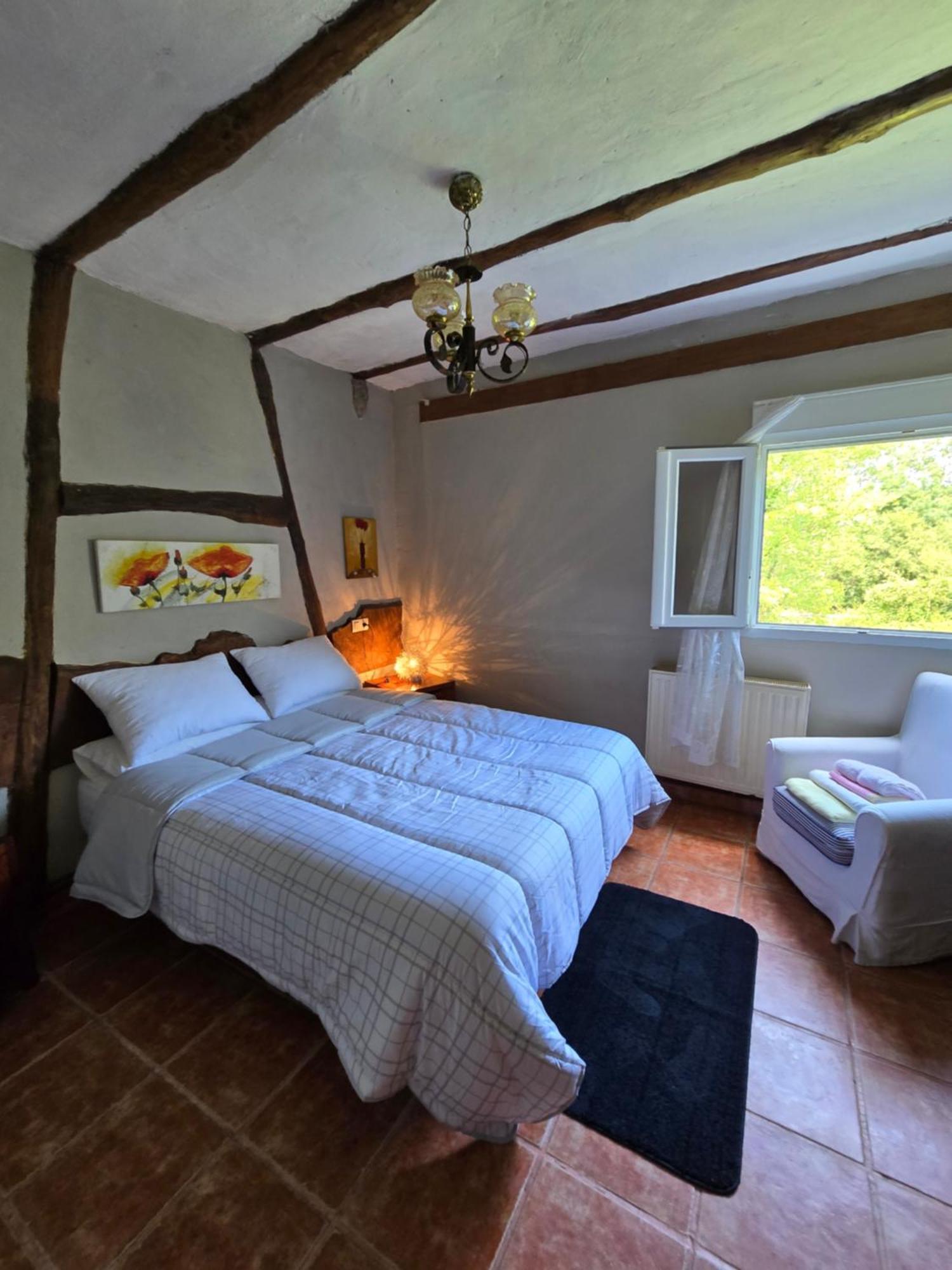 Corias Casona Junto Al Narcea Quarto foto
